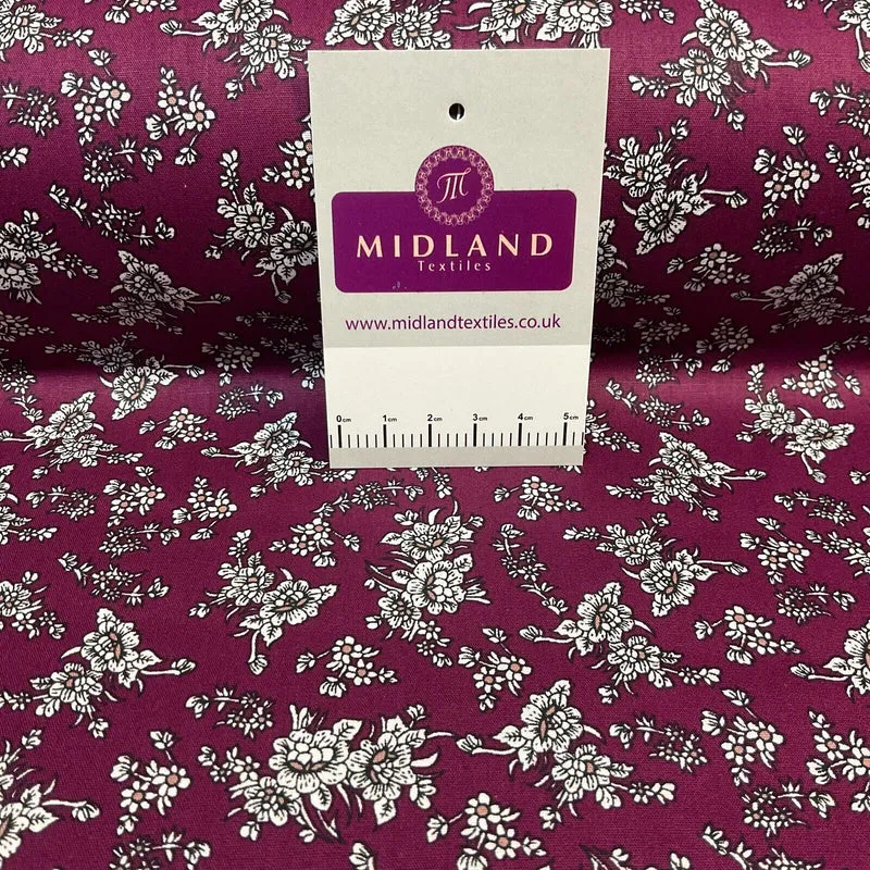 Small Vintage Floral 100% cotton printed dress craft fabric 150cm wide M1739