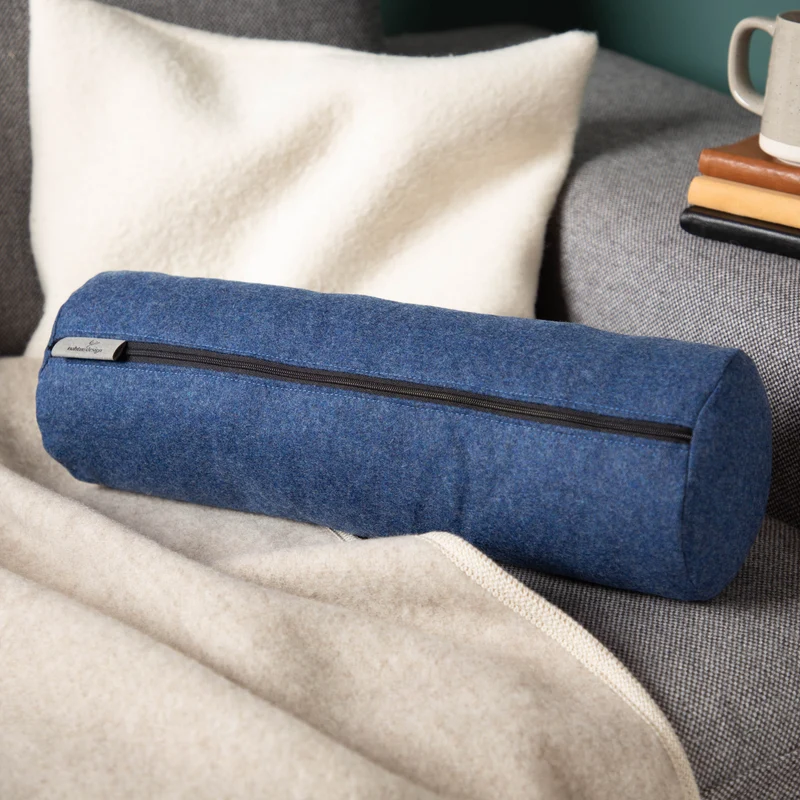 Nackenrolle aus Merino-Feinloden | Naturfüllung