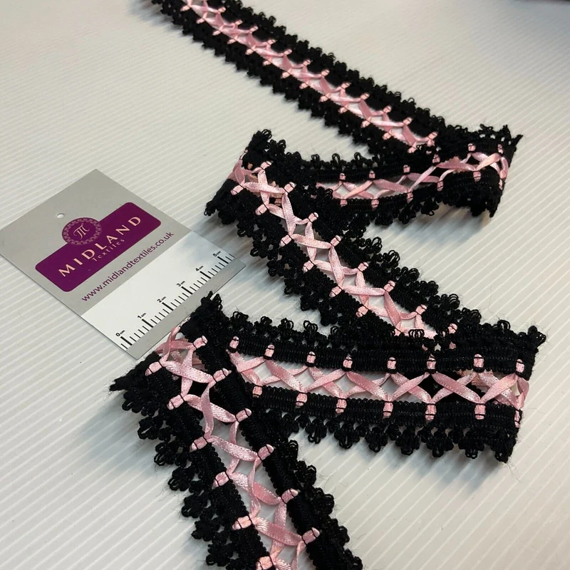 35mm wide Ribbon Lace trimming edging border M1720