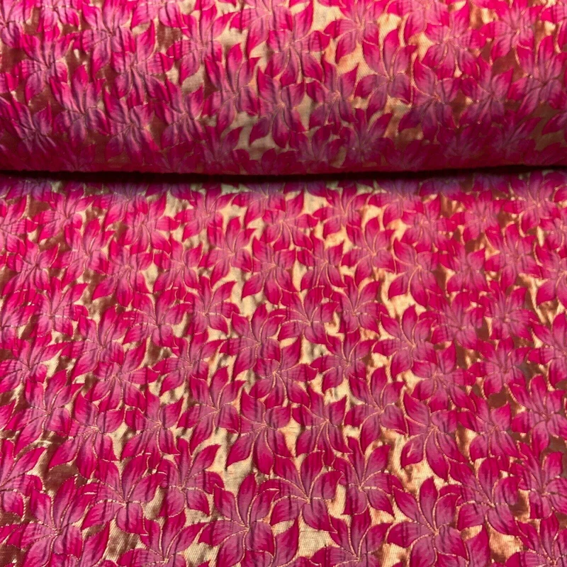 Floral Thick Brocade Wedding Indian Banarsi Fabric 147 cm M1503