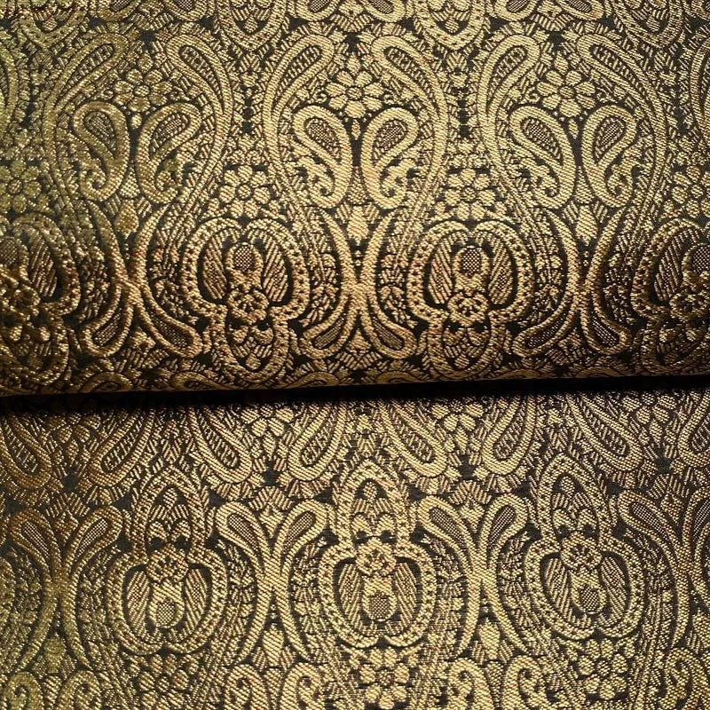 Double Paisley Brocade Wedding Banarsi Fabric 147 cm M1566