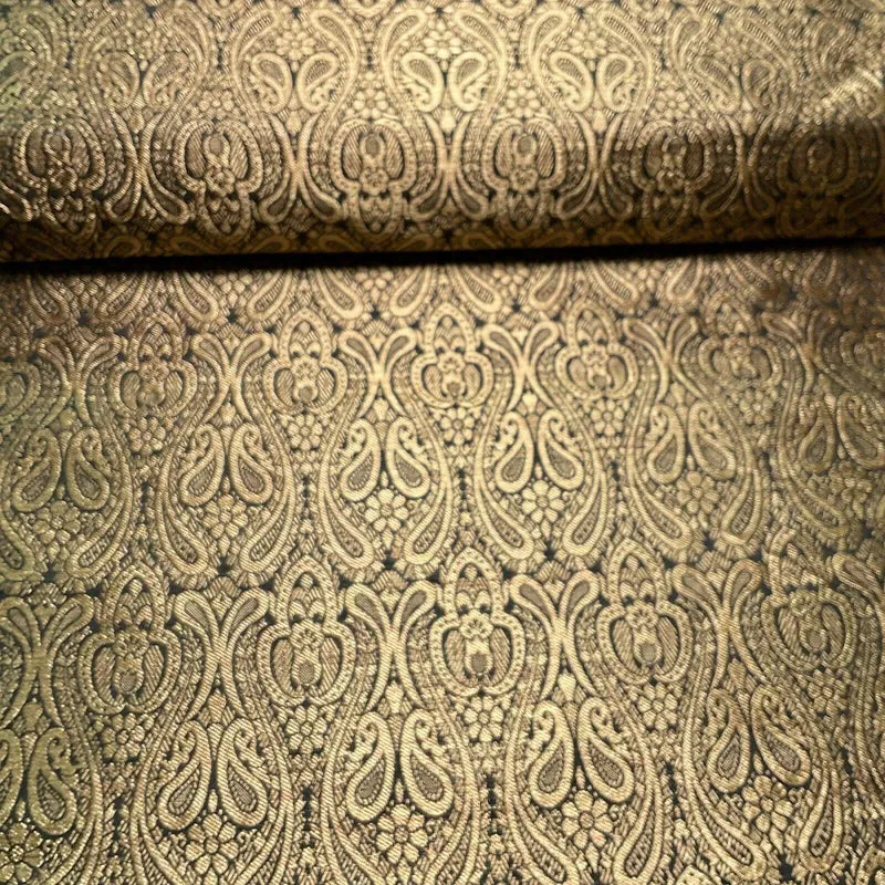Double Paisley Brocade Wedding Banarsi Fabric 147 cm M1566