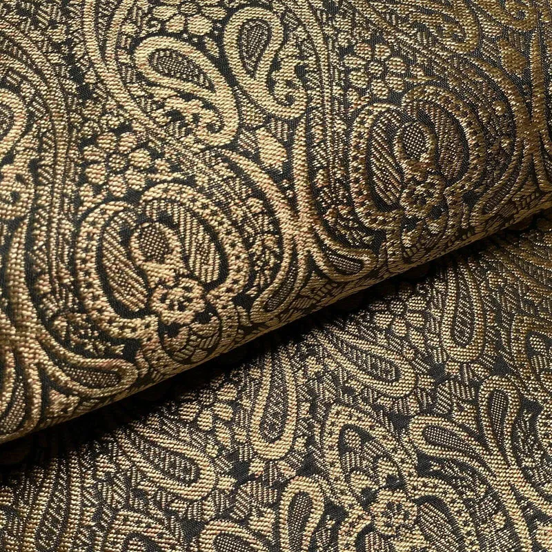 Double Paisley Brocade Wedding Banarsi Fabric 147 cm M1566