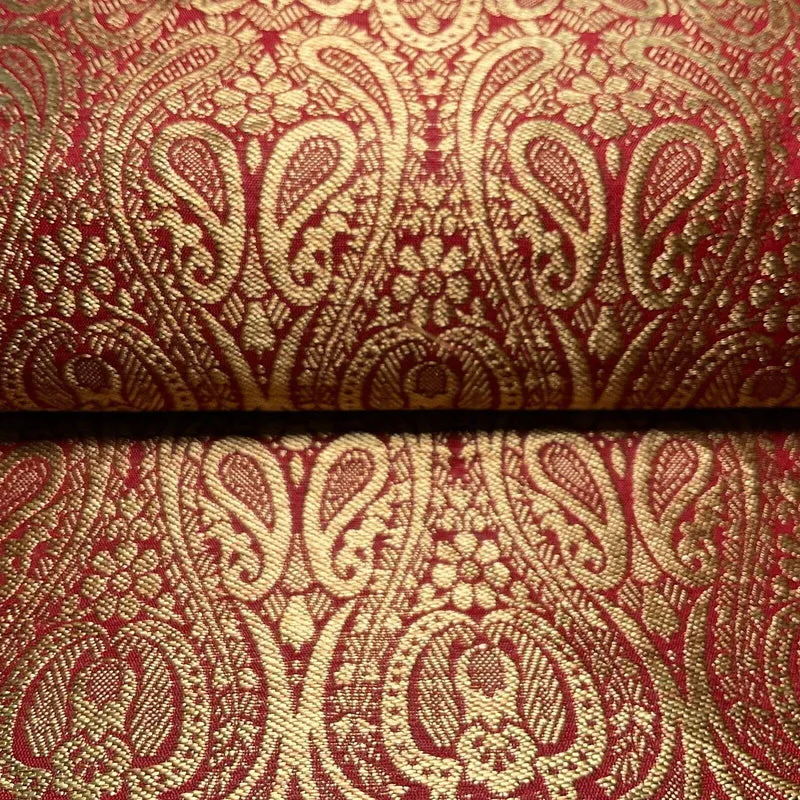 Double Paisley Brocade Wedding Banarsi Fabric 147 cm M1566