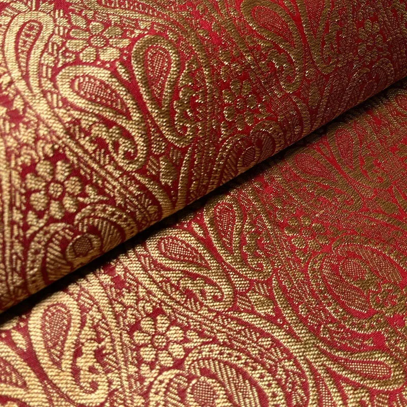 Double Paisley Brocade Wedding Banarsi Fabric 147 cm M1566