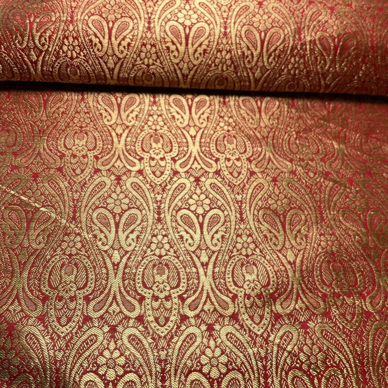 Double Paisley Brocade Wedding Banarsi Fabric 147 cm M1566