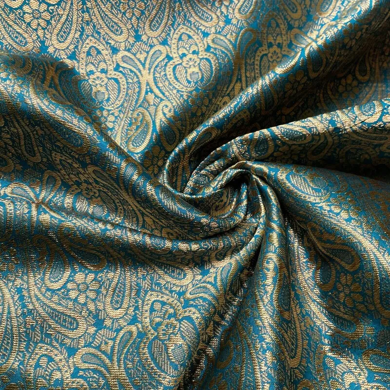 Double Paisley Brocade Wedding Banarsi Fabric 147 cm M1566