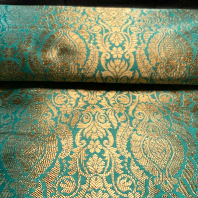 Ornamental Damask Brocade Wedding Banarsi Fabric 147 cm wide M1567