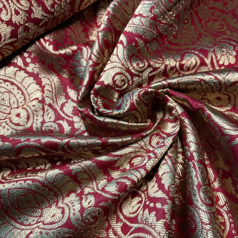 Ornamental Damask Brocade Wedding Banarsi Fabric 147 cm wide M1567