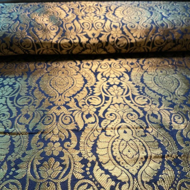 Ornamental Damask Brocade Wedding Banarsi Fabric 147 cm wide M1567