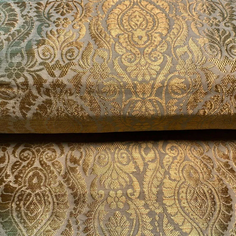Ornamental Damask Brocade Wedding Banarsi Fabric 147 cm wide M1567