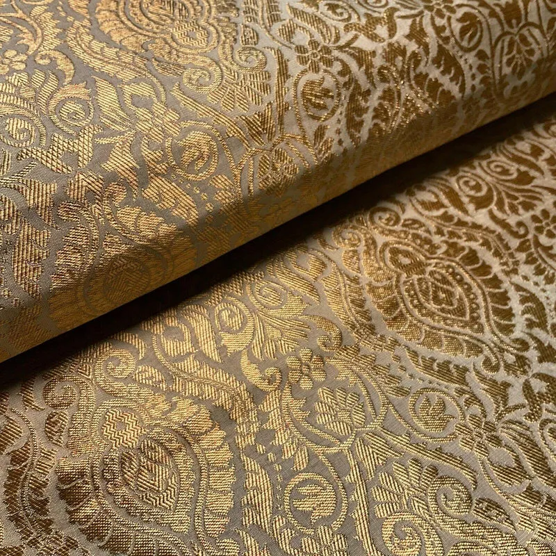 Ornamental Damask Brocade Wedding Banarsi Fabric 147 cm wide M1567