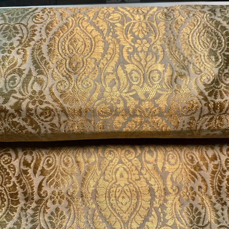 Ornamental Damask Brocade Wedding Banarsi Fabric 147 cm wide M1567