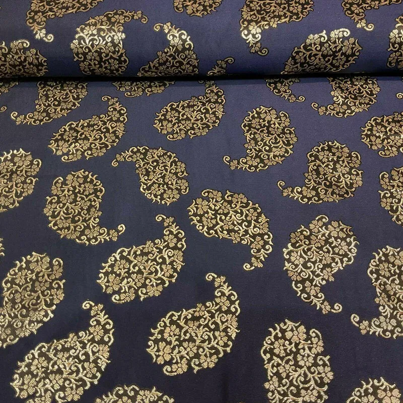 Paisley Brocade Wedding Banarsi Fabric 147 cm M1598