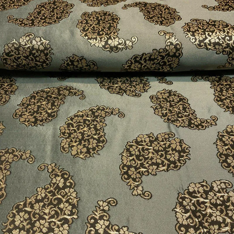 Paisley Brocade Wedding Banarsi Fabric 147 cm M1598