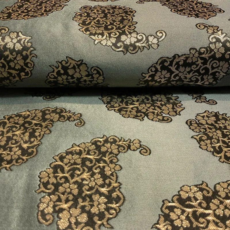 Paisley Brocade Wedding Banarsi Fabric 147 cm M1598