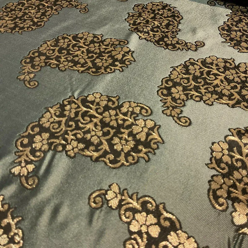 Paisley Brocade Wedding Banarsi Fabric 147 cm M1598