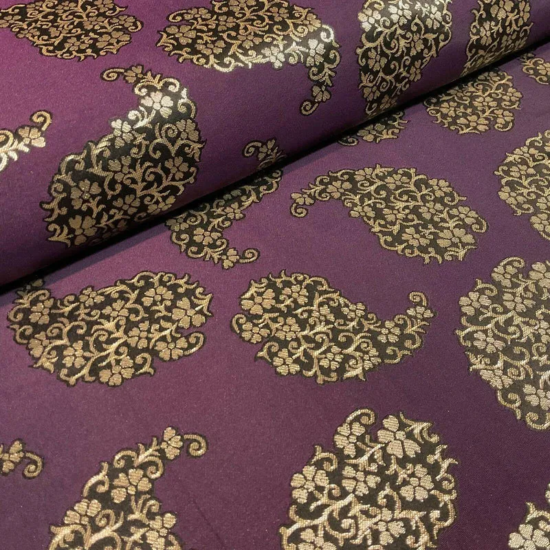 Paisley Brocade Wedding Banarsi Fabric 147 cm M1598