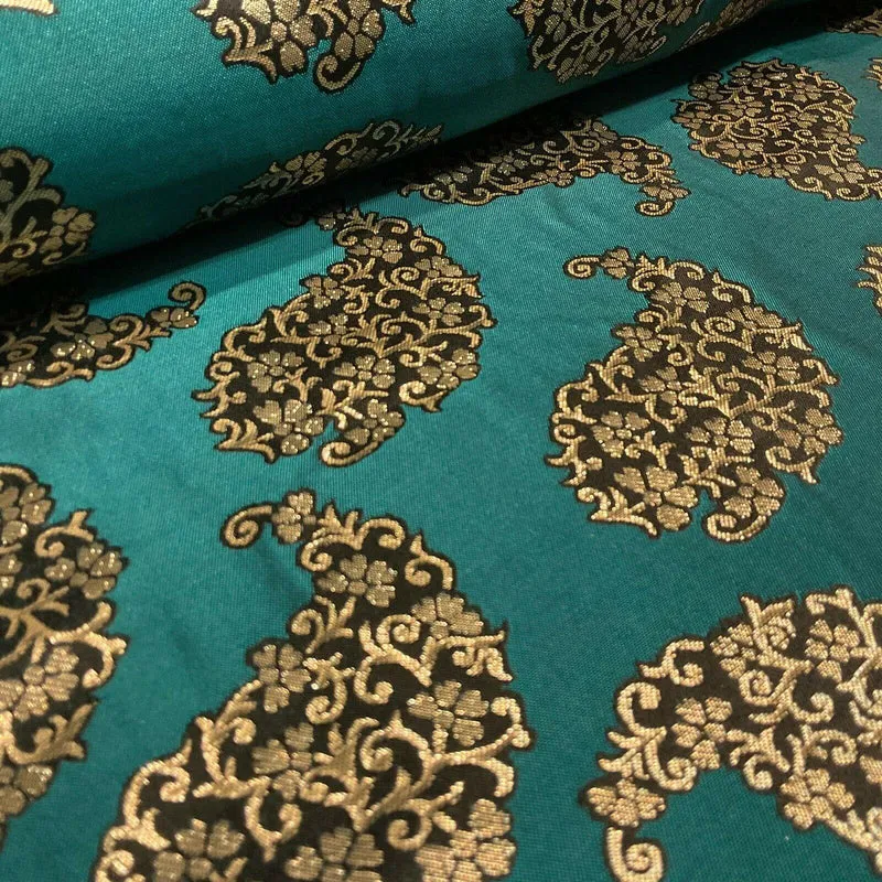 Paisley Brocade Wedding Banarsi Fabric 147 cm M1598