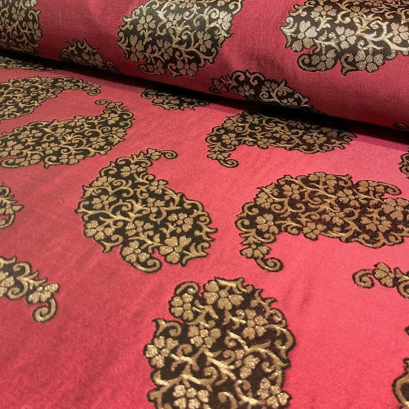 Paisley Brocade Wedding Banarsi Fabric 147 cm M1598