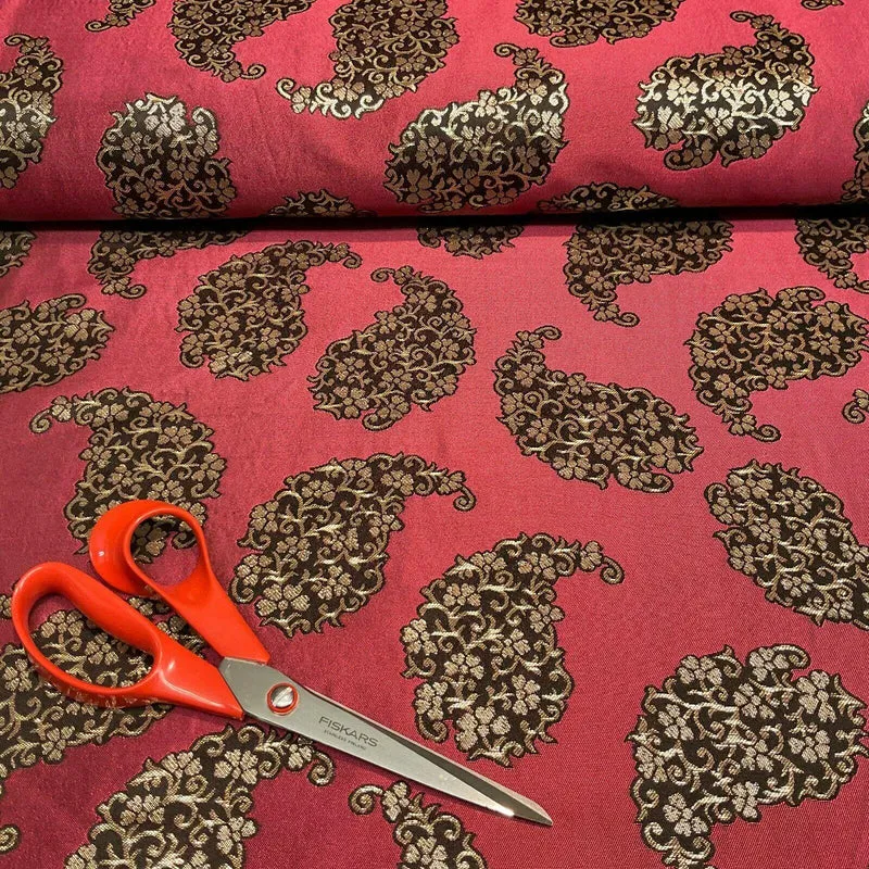 Paisley Brocade Wedding Banarsi Fabric 147 cm M1598