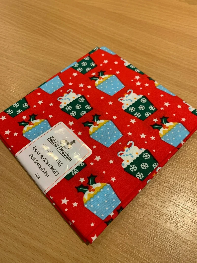 Christmas 100% Cotton pre-cut Fat quarters 46cm x 53cm craft Fabric MK1459