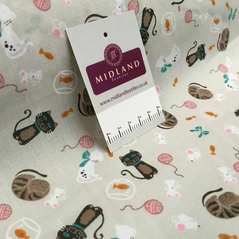 Cat and Mouse Poly Cotton Craft Fabric, 110 cm Wide, M1446