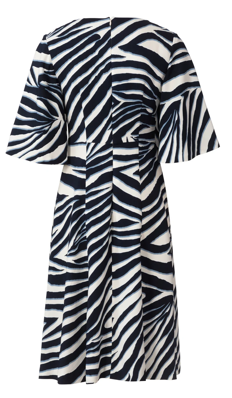 6133 Kleid