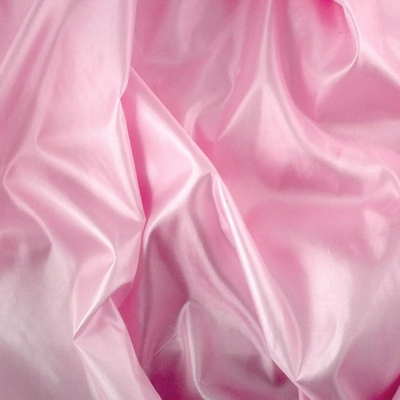 Silky Habutae Lining Fabric - 100% Polyester Non-Stretch £1.99/m M500