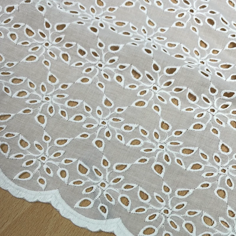Broderie Anglaise cotton eyelet lace Fabric 55" Wide M992