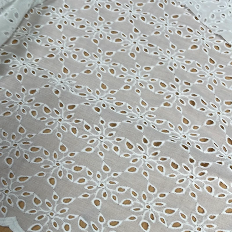 Broderie Anglaise cotton eyelet lace Fabric 55" Wide M992