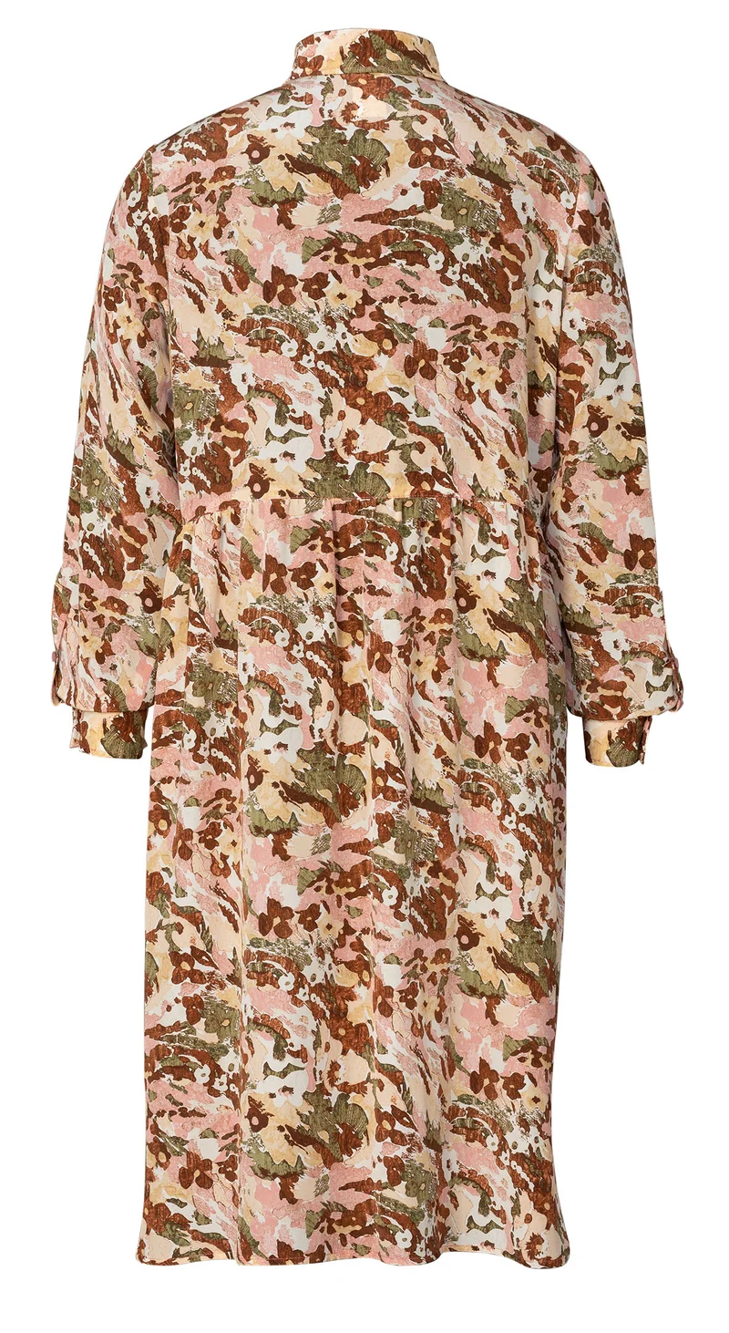 5841 Kleid