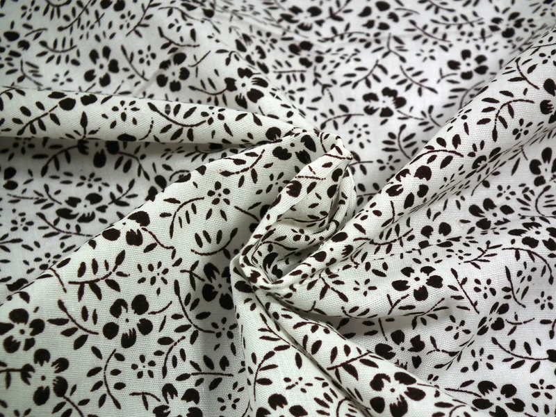 Floral Vintage flower leaves and stem print poly cotton 44" Wide M332 Mtex
