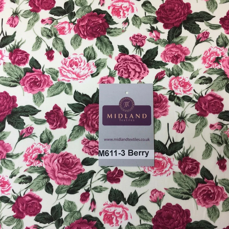 Vintage Victorian Rose Floral Cotton Fabric 111cm Wide M611
