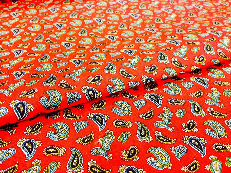 100% Cotton Printed Fabric 58" Wide Paisley Small - Per Metre- M121 Mtex