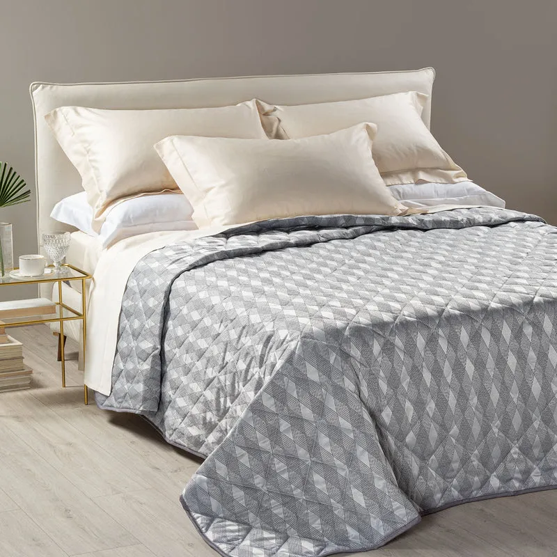Copriletto Primaverile nuit in Raso Jacquard 80 gr/mq